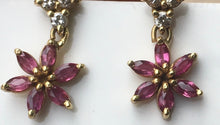 Charger l&#39;image dans la galerie, Boucles d&#39;oreille en or diamants et rubis
